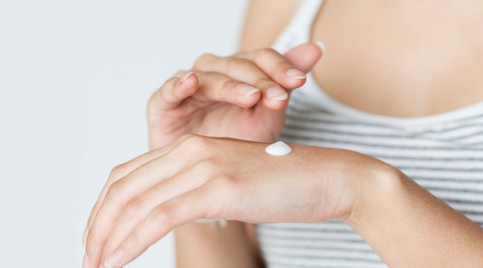 Hand- und Nagelmassage für Entspannung und Pflege