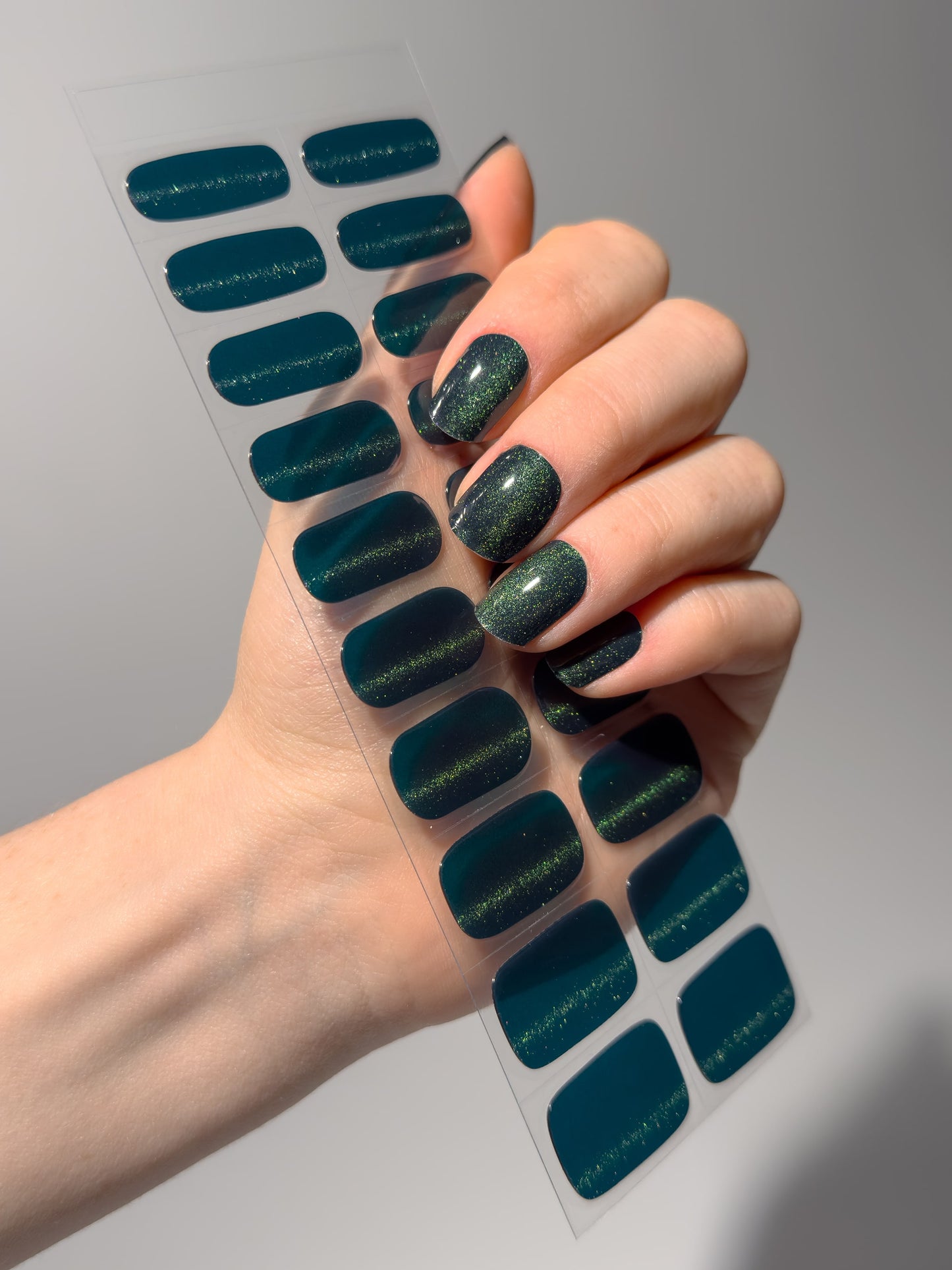 Gel Nail Strip Set Peacock Sparkle