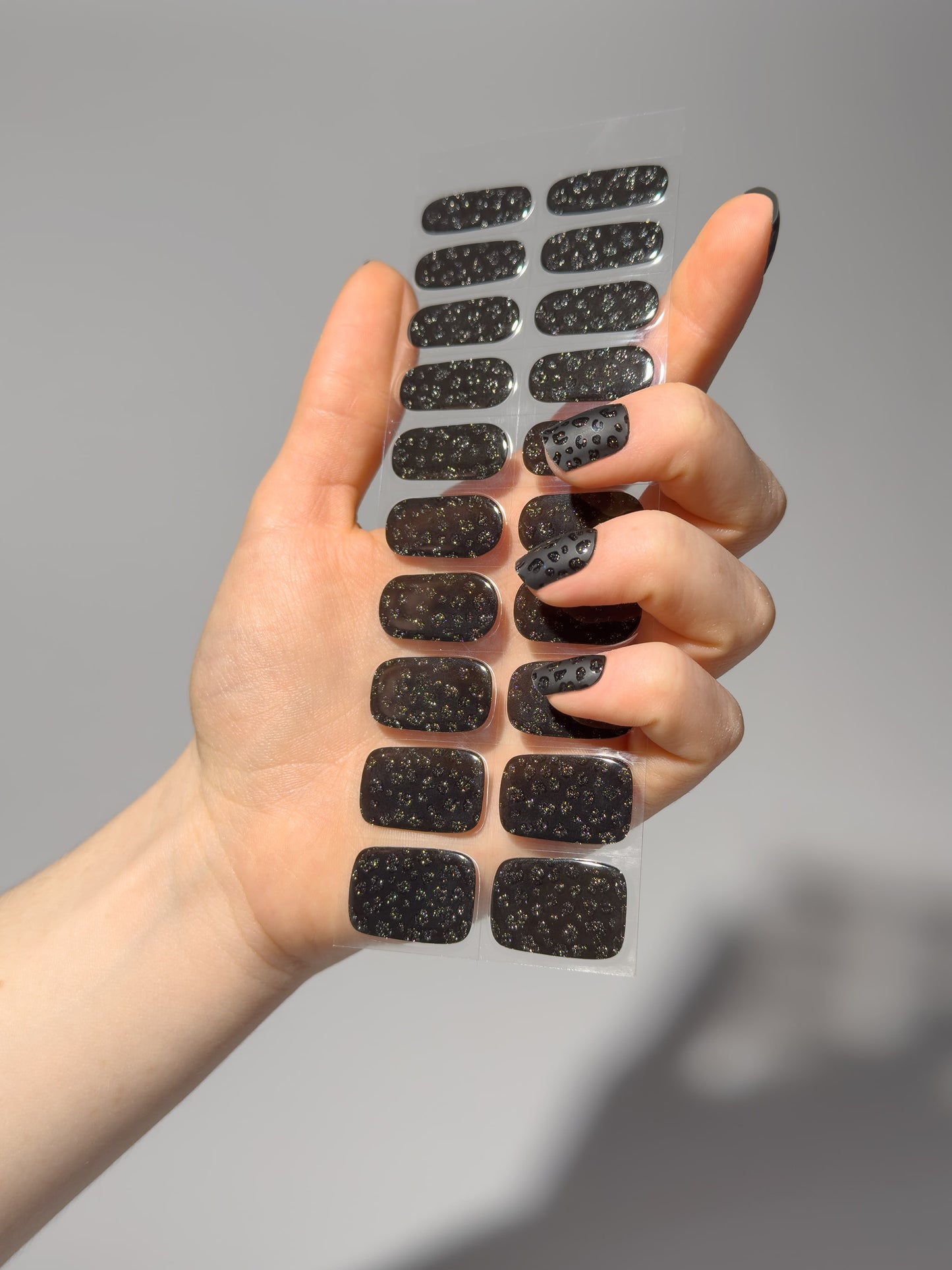 Gel Nail Strip Set Leo Noir